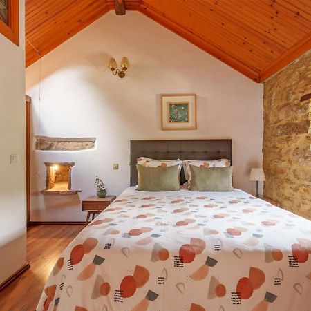 ポンバル Casa Do Vale Do Papoヴィラ エクステリア 写真