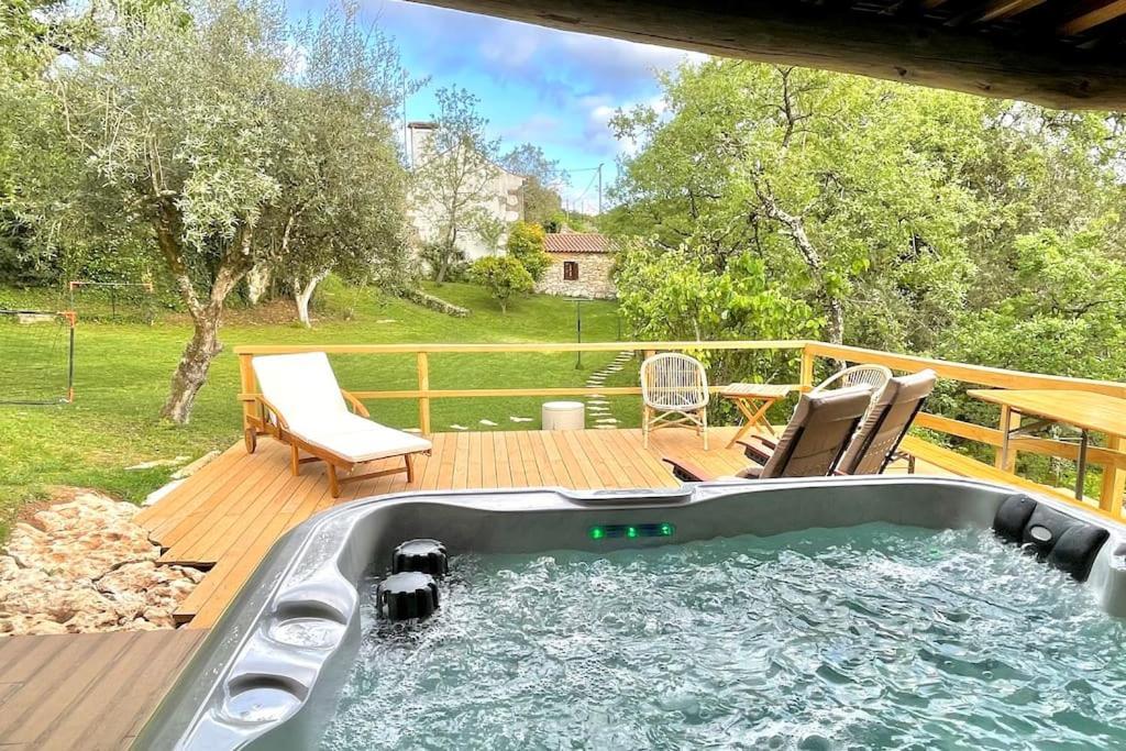 ポンバル Casa Do Vale Do Papoヴィラ エクステリア 写真