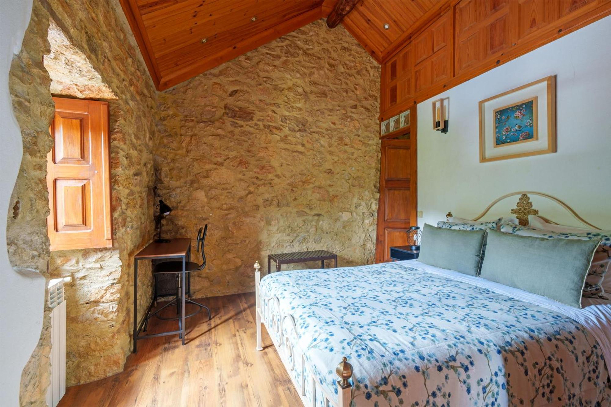 ポンバル Casa Do Vale Do Papoヴィラ エクステリア 写真