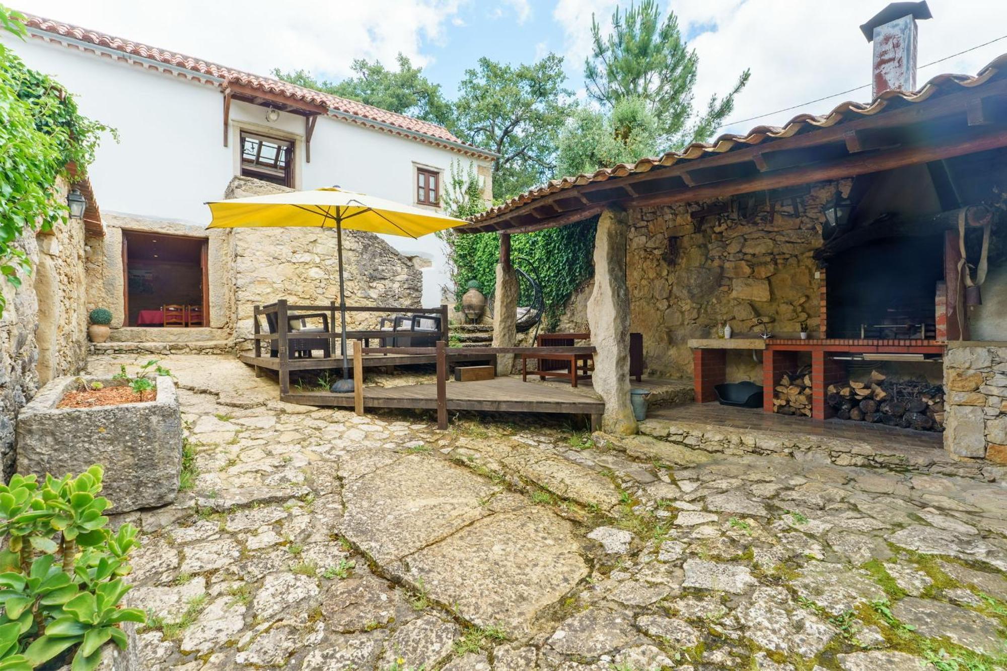 ポンバル Casa Do Vale Do Papoヴィラ エクステリア 写真