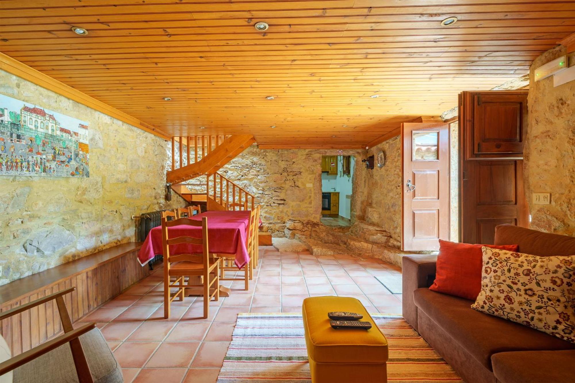 ポンバル Casa Do Vale Do Papoヴィラ エクステリア 写真