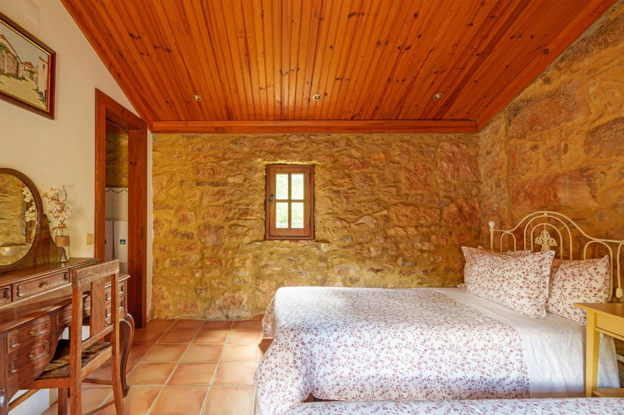 ポンバル Casa Do Vale Do Papoヴィラ エクステリア 写真