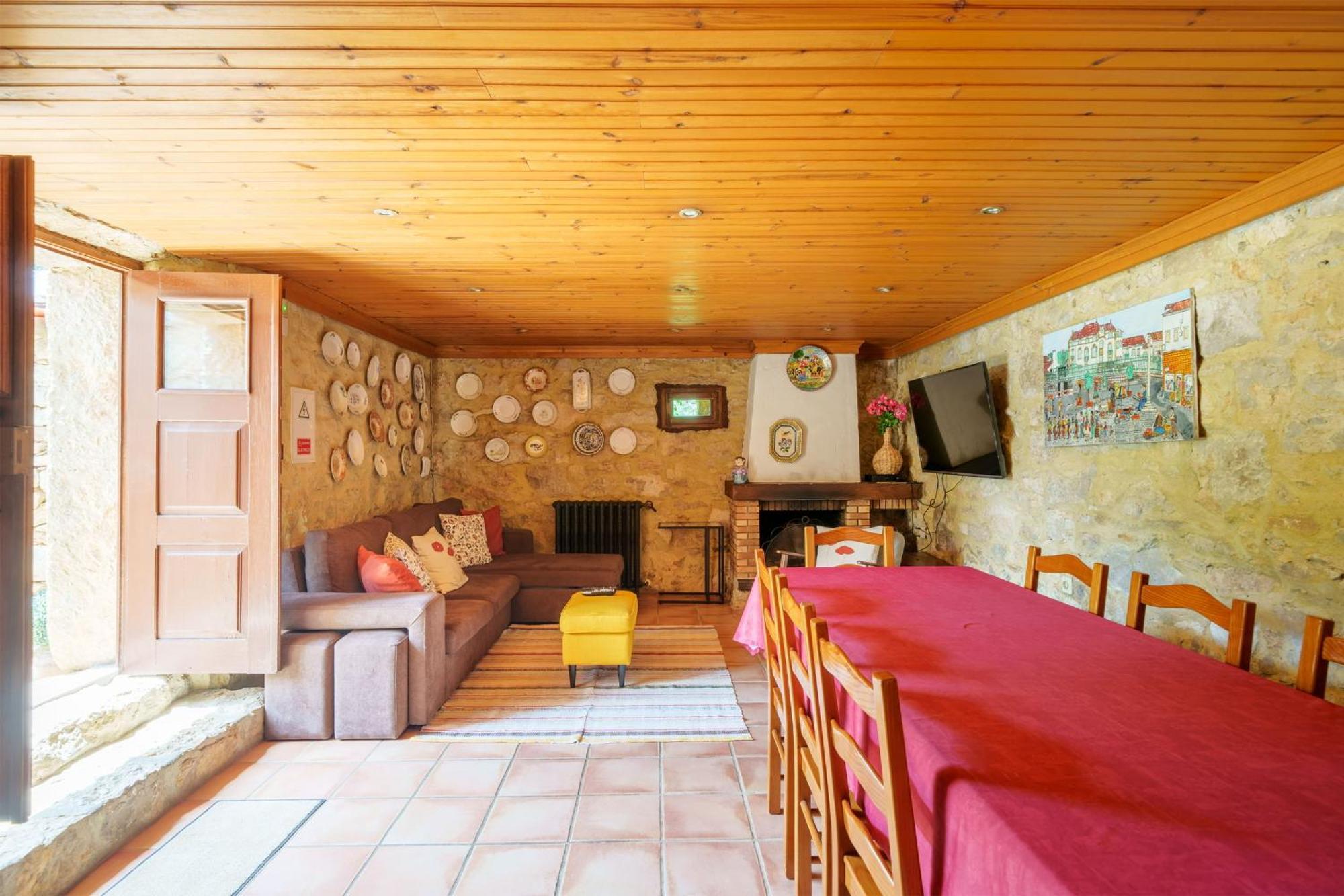 ポンバル Casa Do Vale Do Papoヴィラ エクステリア 写真