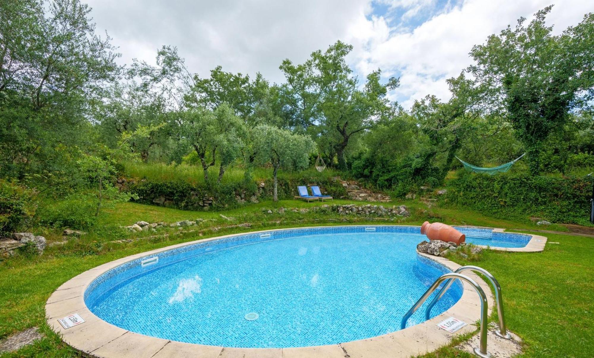 ポンバル Casa Do Vale Do Papoヴィラ エクステリア 写真